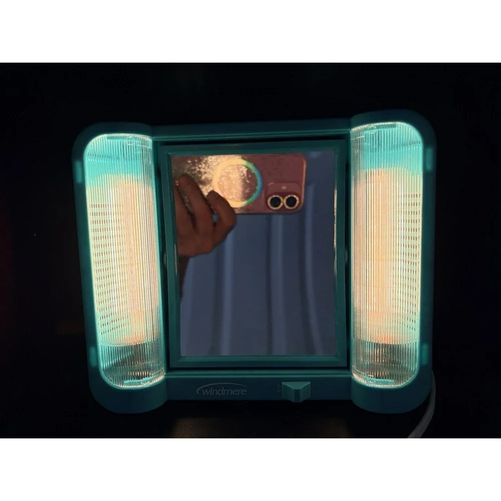 Vintage Windmere Lighted Makeup Mirror  Teal - 7.5